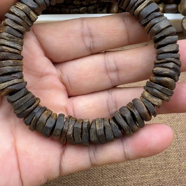 黑***长手串沉香乌身手串18克