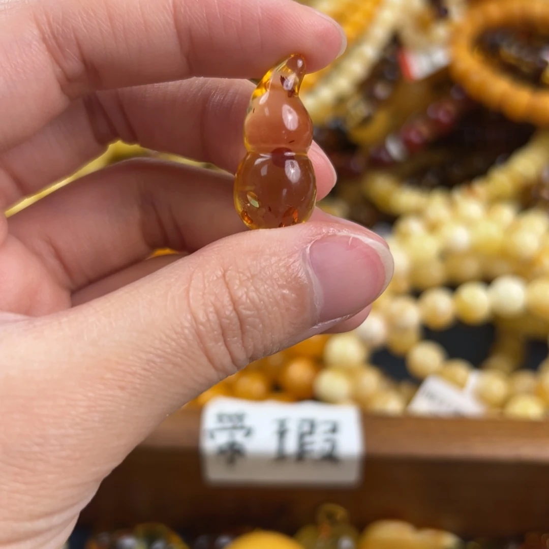 琥珀未镶嵌珠宝奇石