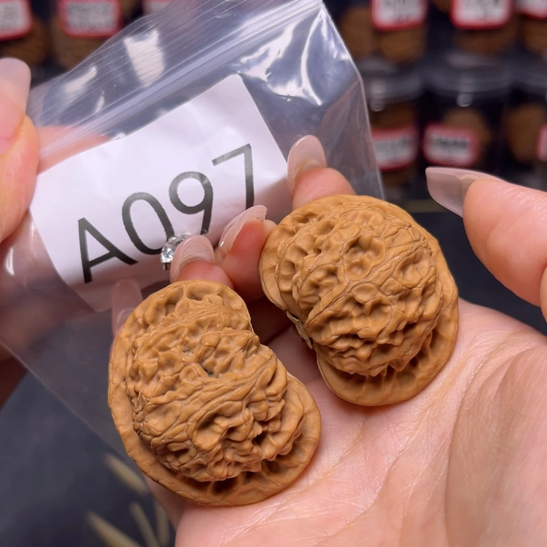 文玩核桃吊坠全品宫灯42