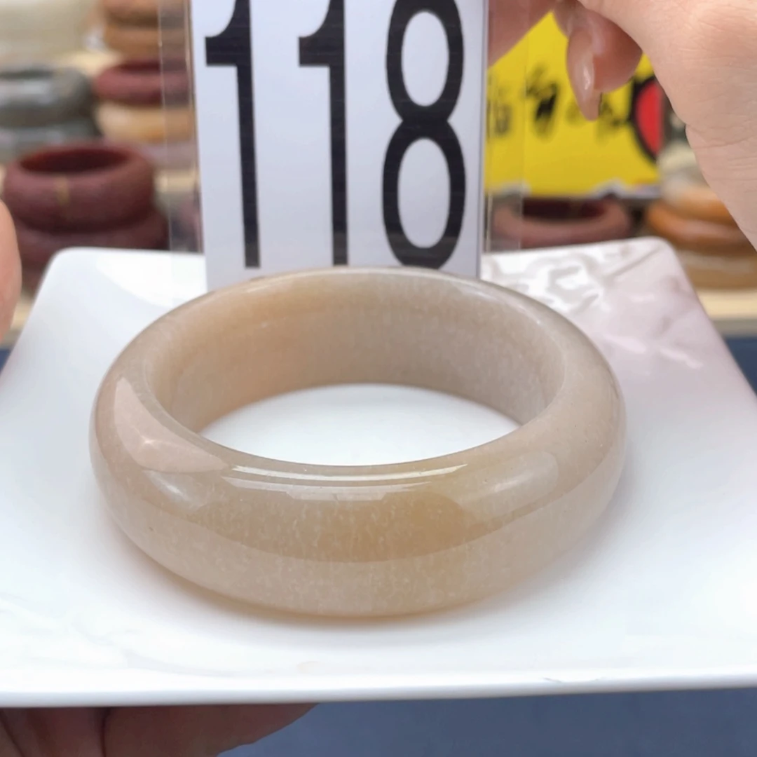 【闪购商品】石英质玉手镯未镶嵌