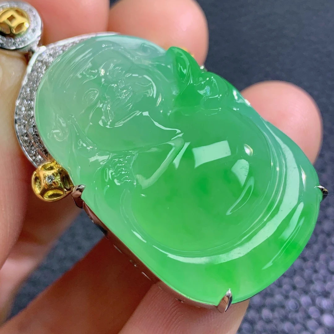 天然缅甸A货翡翠厚装冰种满绿财爷爷镶18k金吊坠气质冰透