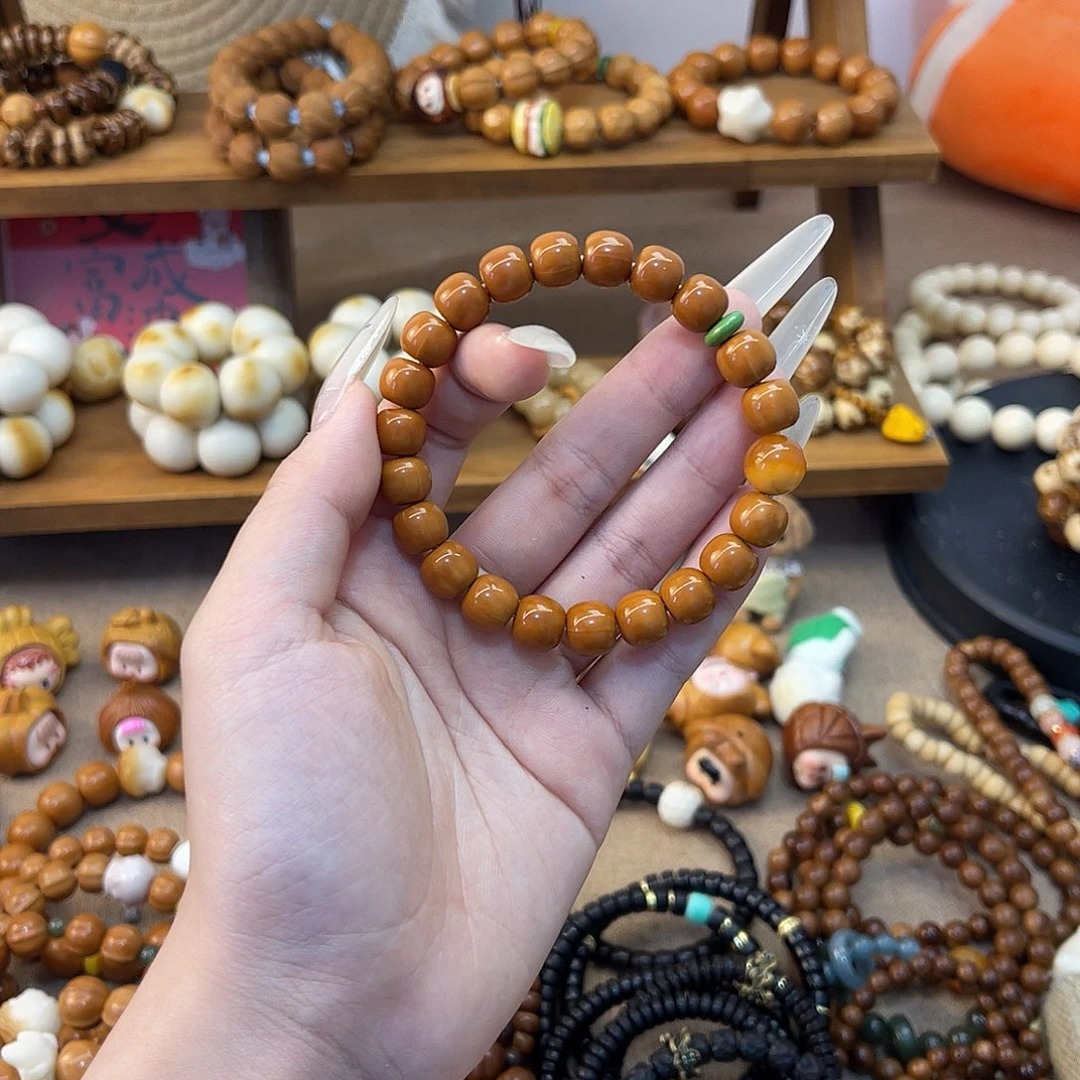 ****洋吊坠猴头核桃猴头手串