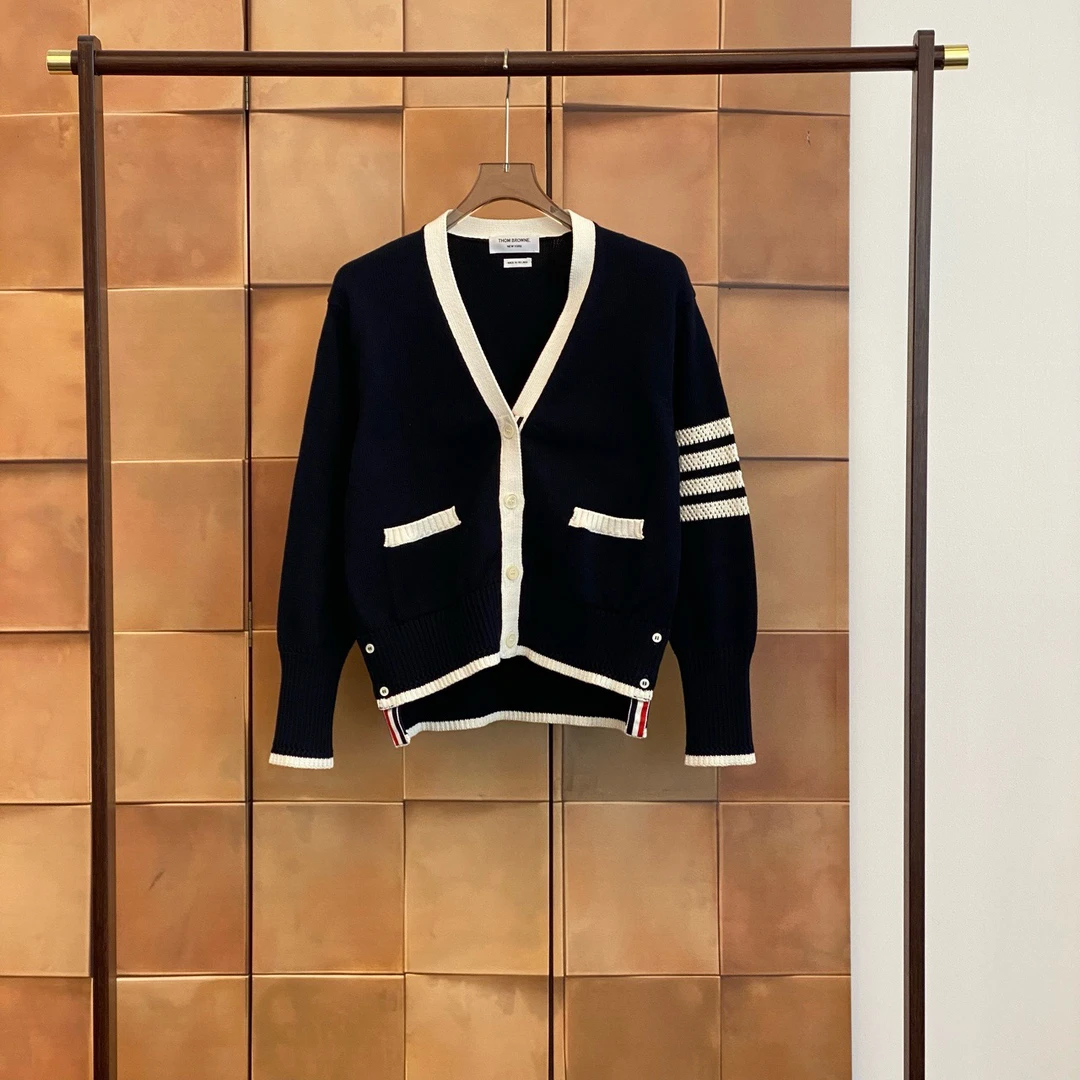 99新 THOMBROWNE 新款拼色四条纹针织开衫/44码/99新/30773