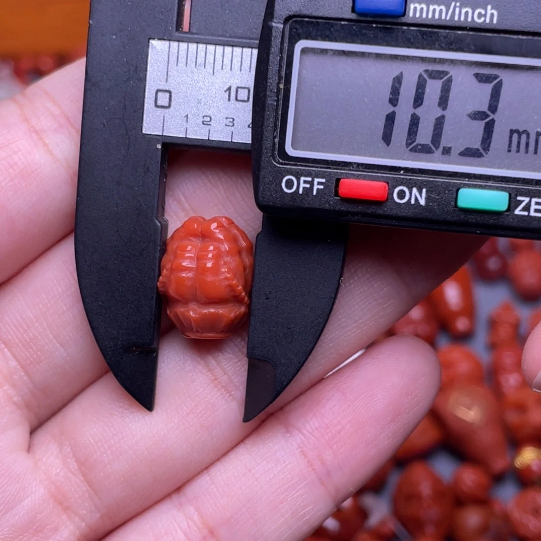 南红玛瑙配饰未镶嵌