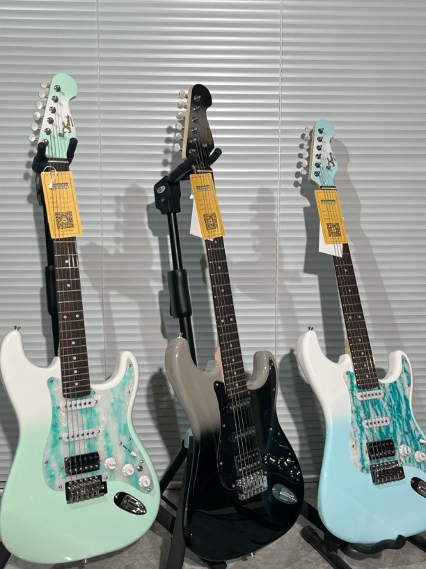 电吉他初学者入门推荐单单双摇滚流行乐器 thunder th580电吉他