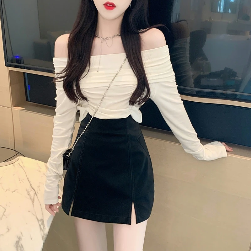 春季一字肩抽褶长袖T恤打底衫上衣高腰显瘦开叉皮短裙两件套装女