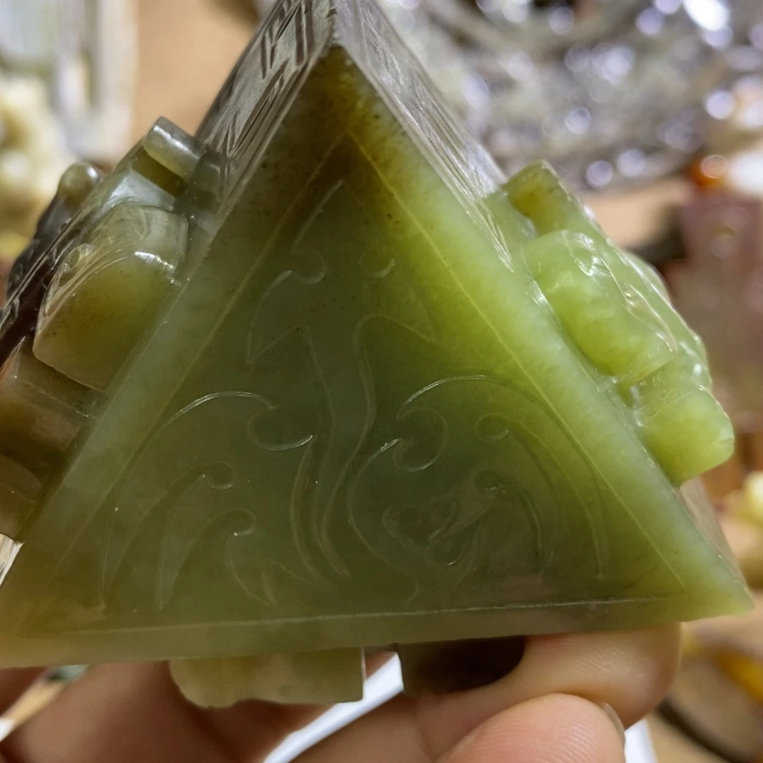 用***9和田玉（糖玉）未镶嵌挂件