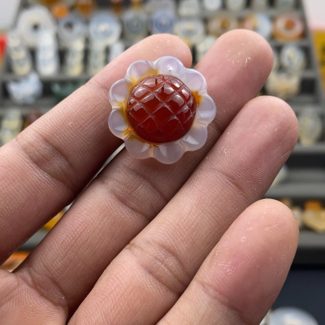 玛瑙/玉髓未镶嵌颈饰玉髓项链