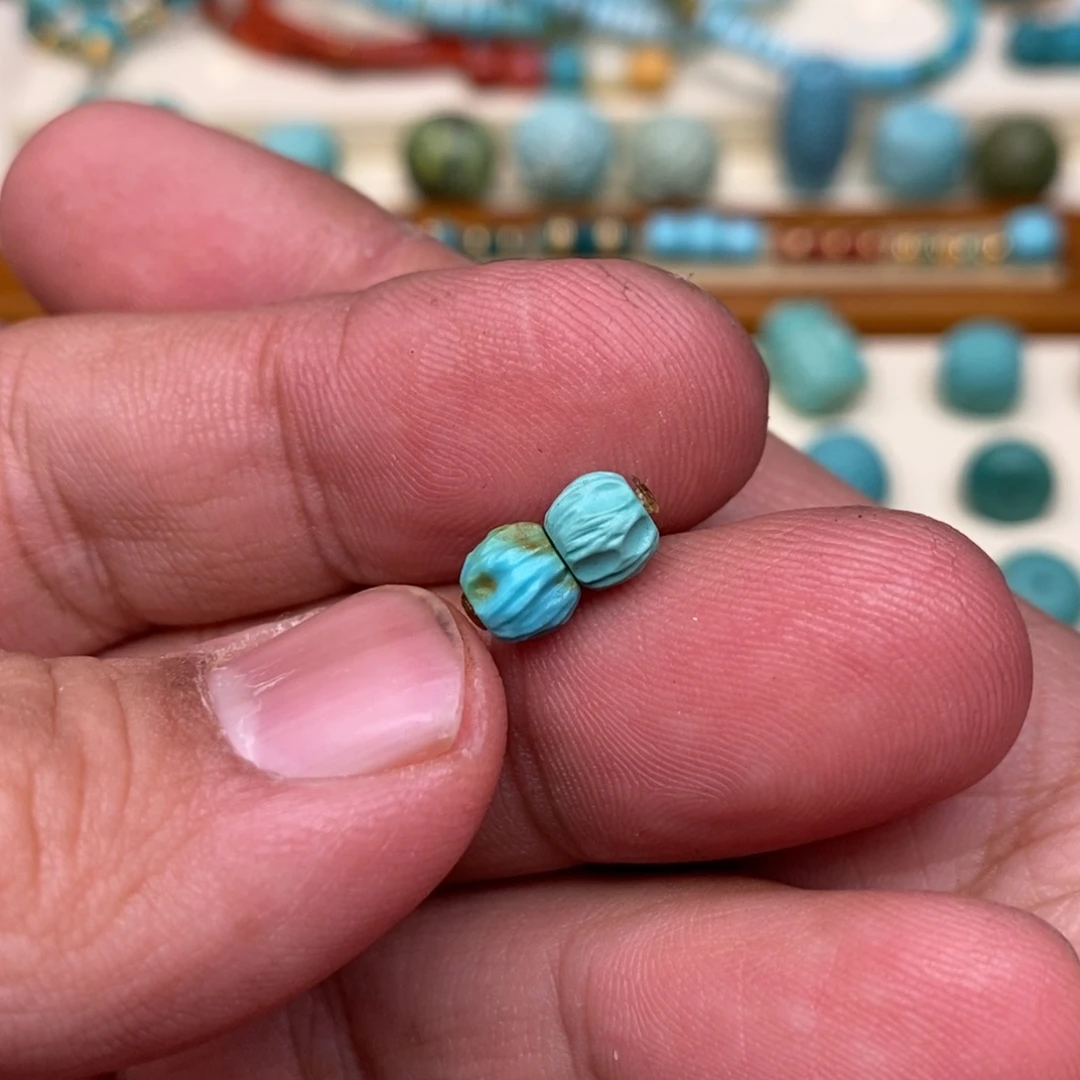 南红玛瑙配饰未镶嵌