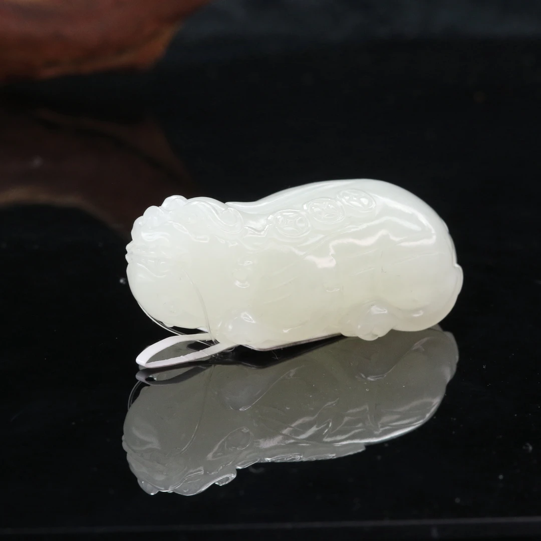 lot23和田玉羊脂白玉貔貅/000542厦门保利拍卖