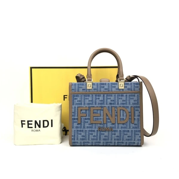 芬迪/包包/99新/25*11*22/C1368219534