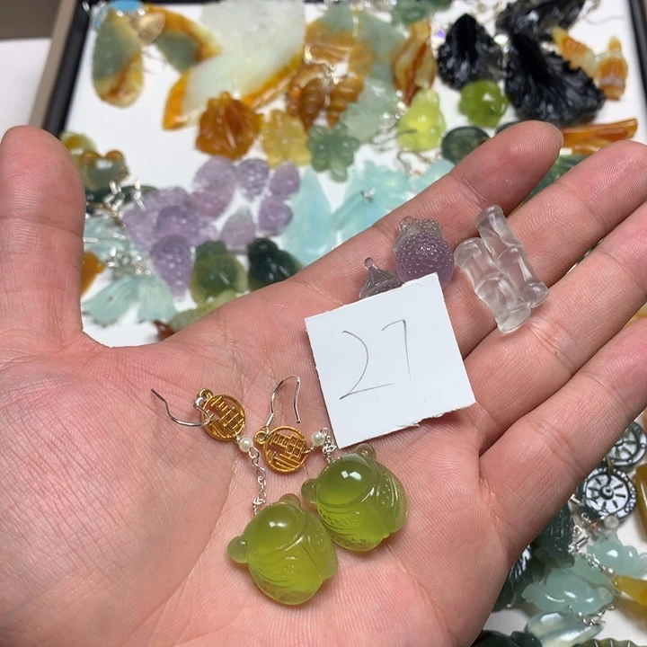 蛇纹石玉耳钉足银镀金镶嵌品****V