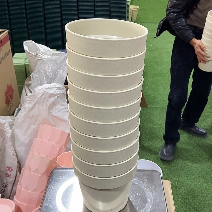 塑料HT-11米色口16.5高14.5。10个