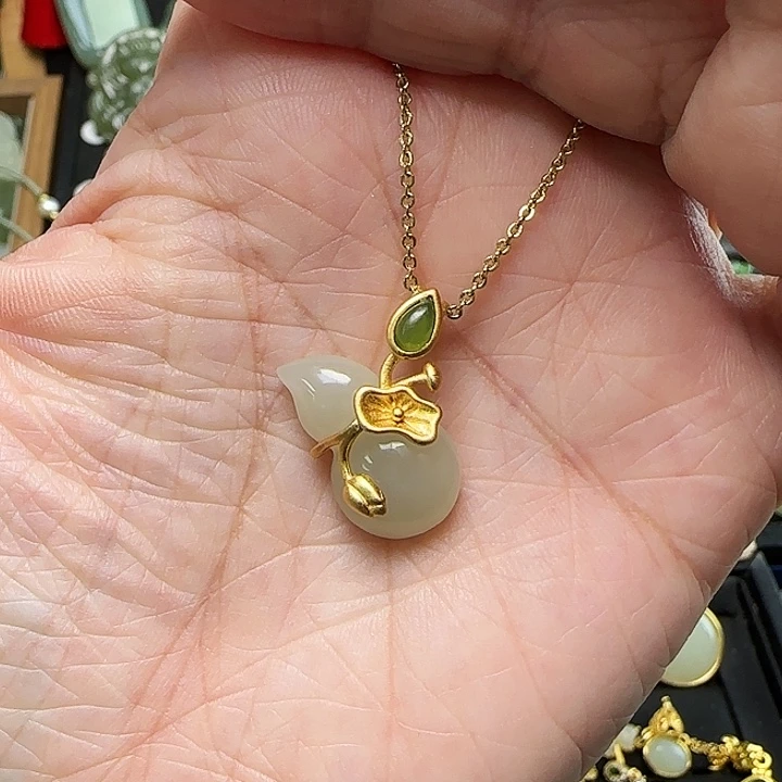 颈饰银S925镶嵌和田玉