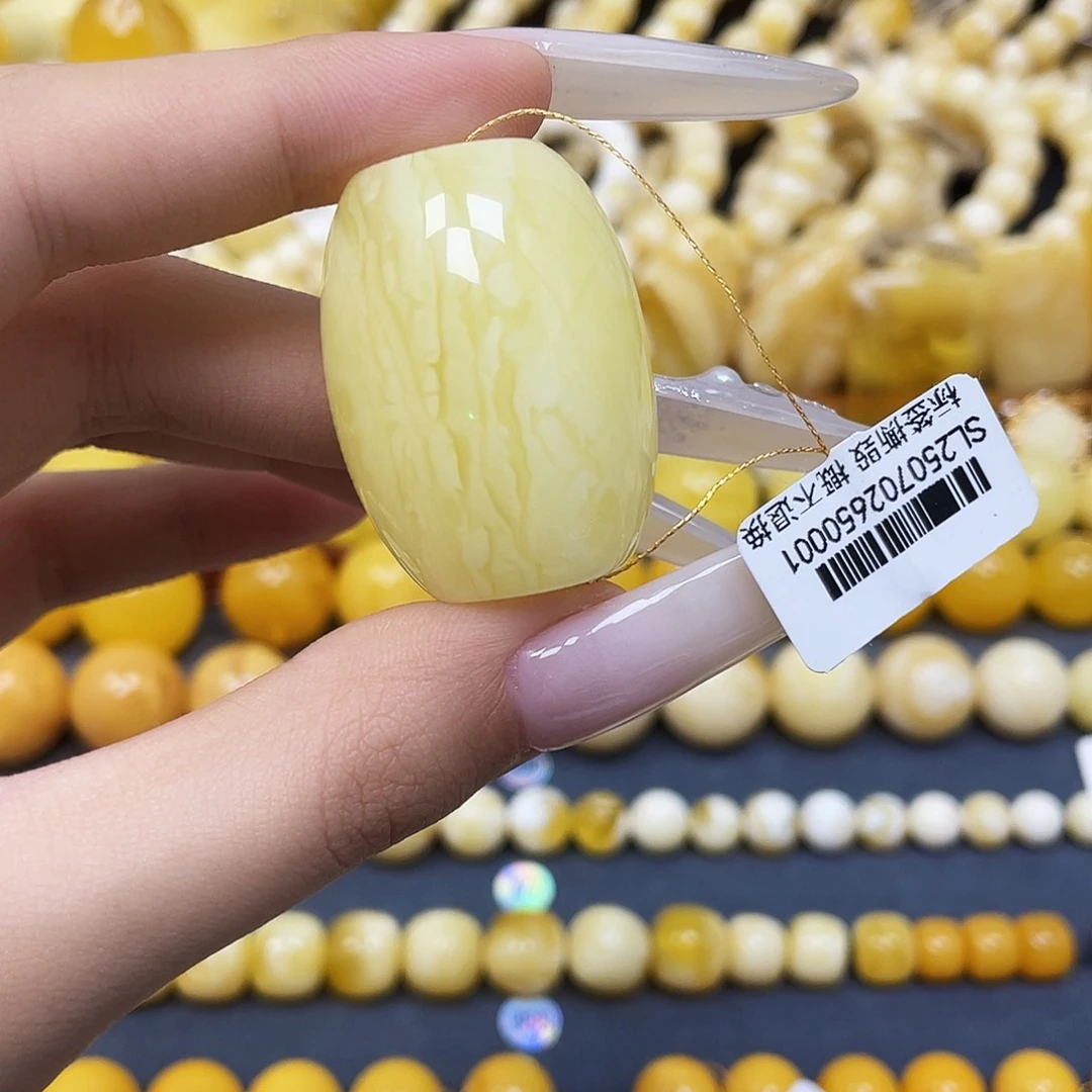 裸石蜜蜡未镶嵌26.8*36.3mm桶珠