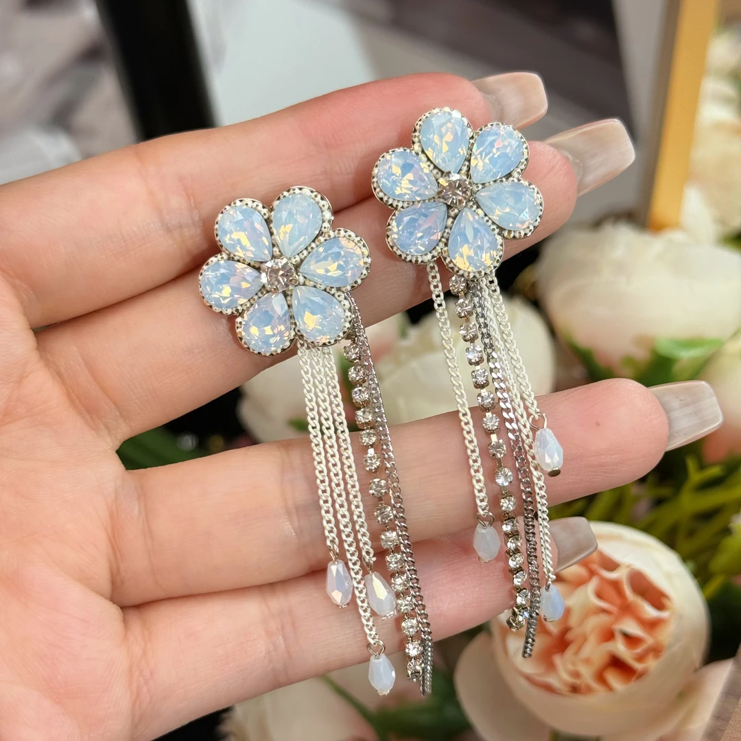 铜合金耳饰 A352花朵流苏甜美法式时尚饰品小众长款简约首饰耳环