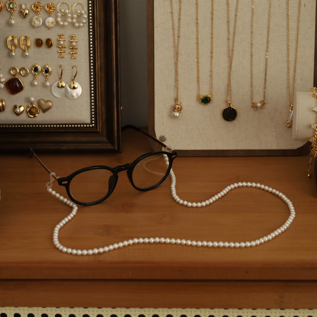 铜合金亚克力项链 珍珠时尚潮款气质百搭挂脖墨镜眼镜链手工简约