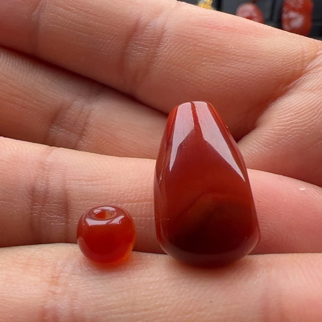 南红玛瑙三通11.6未镶嵌相***?