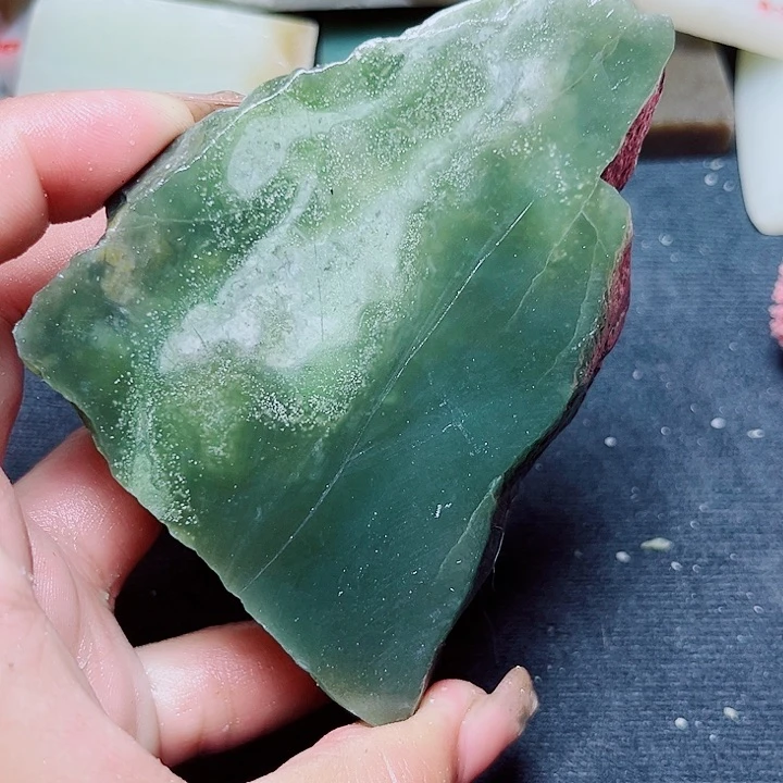 和田玉（糖玉）未镶嵌珠宝奇石