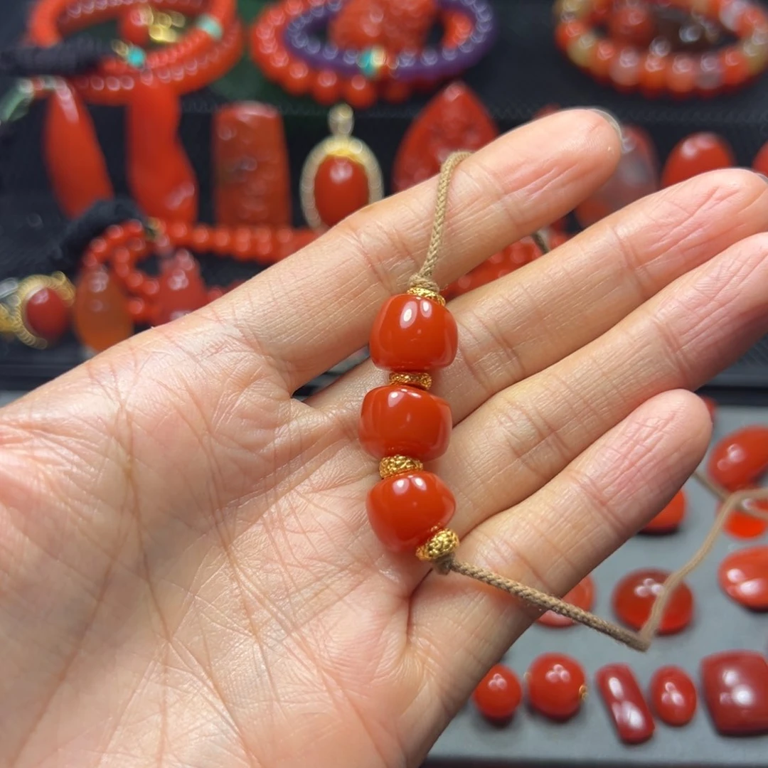 未镶嵌南红玛瑙珠宝奇石