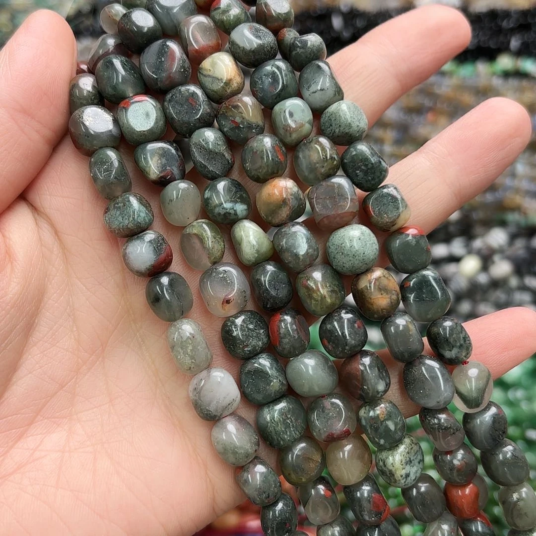 玛瑙/玉髓未镶嵌珠宝半成品8-10龙血石随行一条