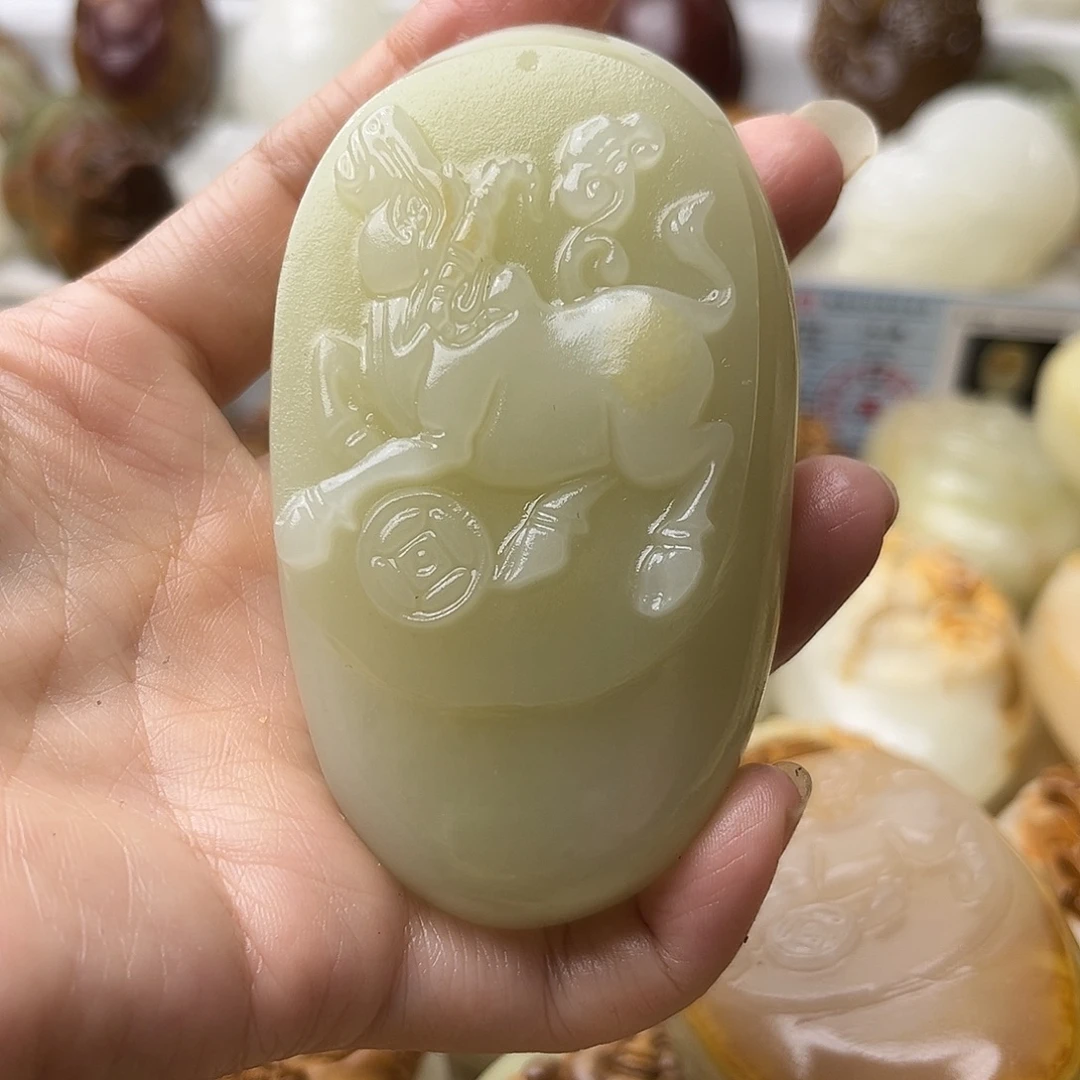 石材方解石手把摆件不退换牛
