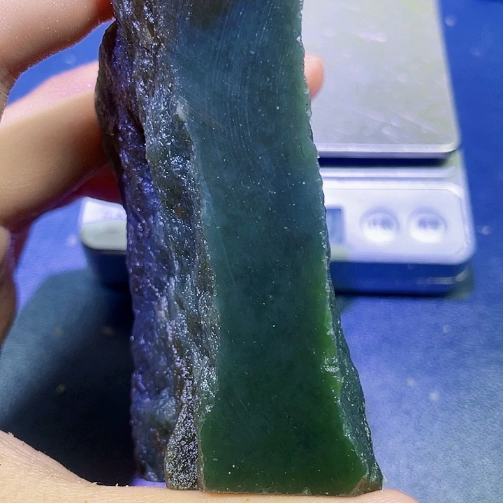 未镶嵌和田玉（糖玉）珠宝半成品