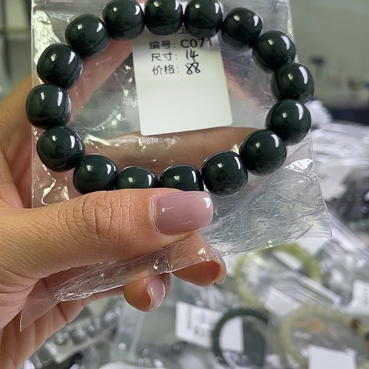 和田玉未镶嵌手串