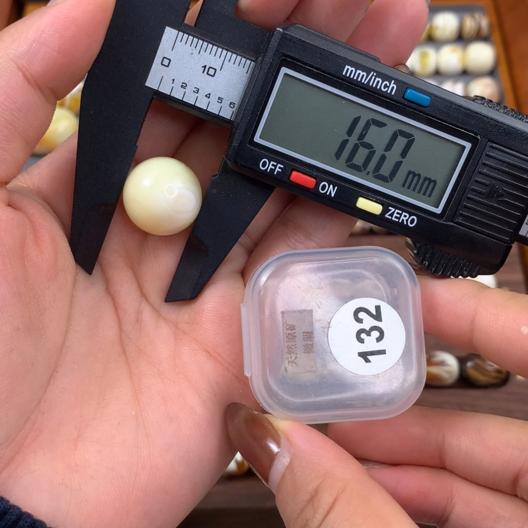 琥珀未镶嵌裸石琥珀蜜蜡微瑕