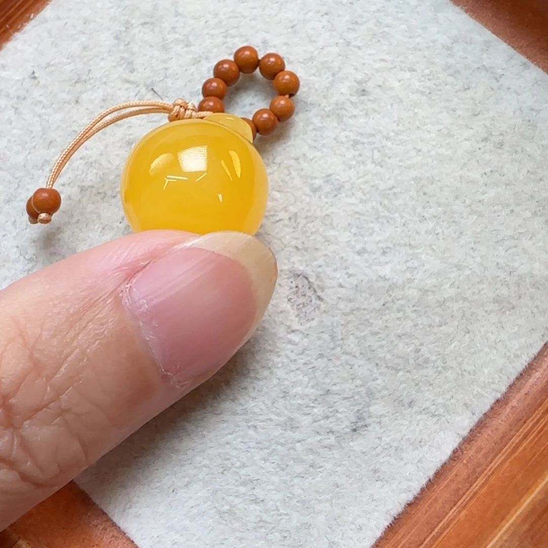 琥珀未镶嵌珠宝奇石定制