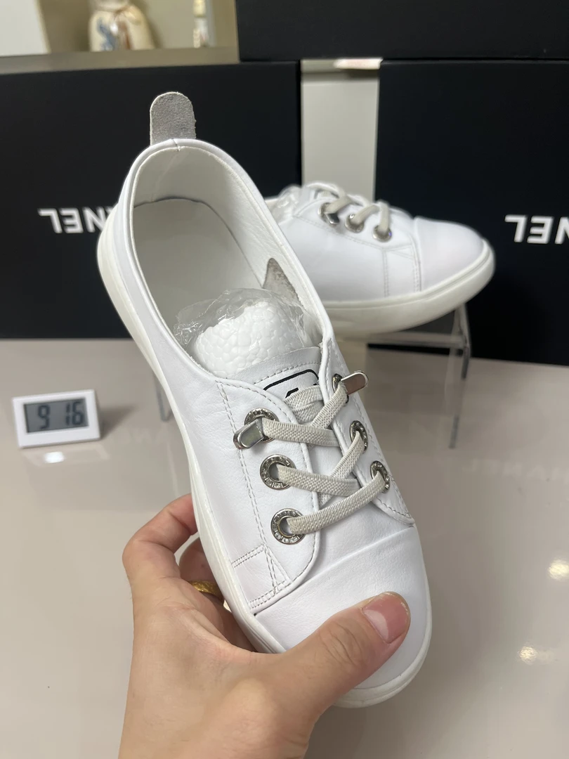 真软皮休闲皮鞋软底软面