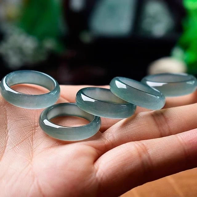 天然翡翠A货戒指冰种蓝水指环玉石戒圈时尚宽版男女同款简约素圈