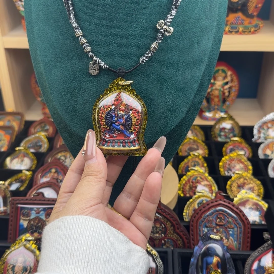 泥塑大威德亚克力彩色配绳子一套