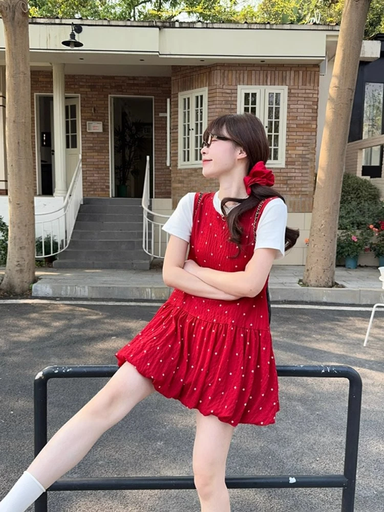 绝美连衣裙2025春夏新款可爱减龄辣妹显瘦圆领波点背带甜美风叠穿