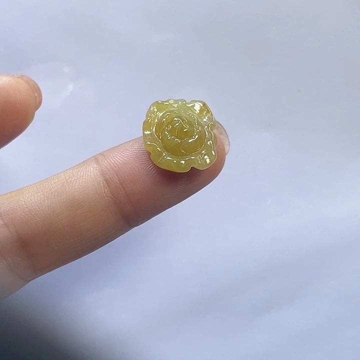 星***月颈饰未镶嵌翡翠黄翡花花