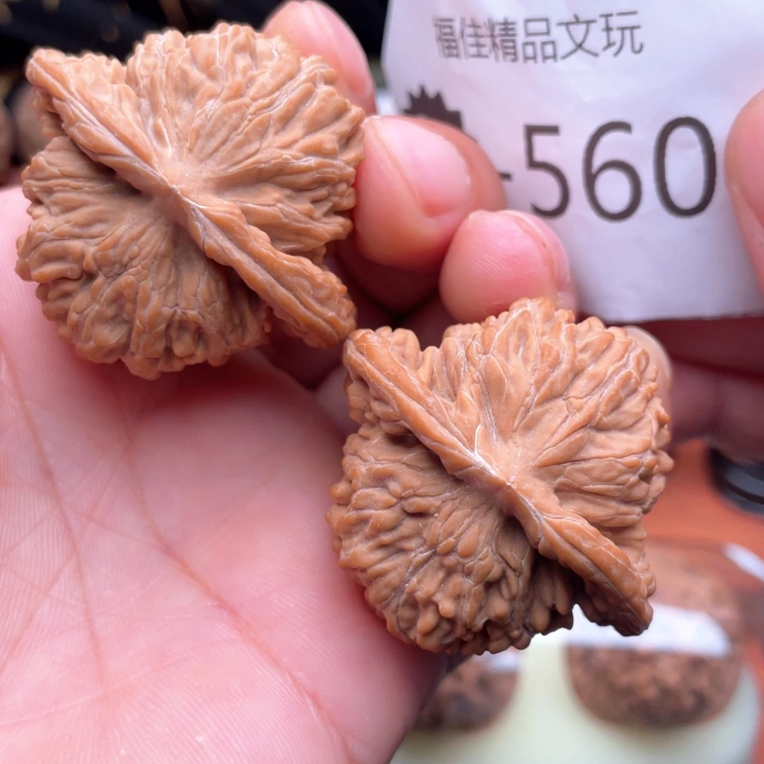 把件文玩核桃毕业四座楼43尺全品、直接搂它