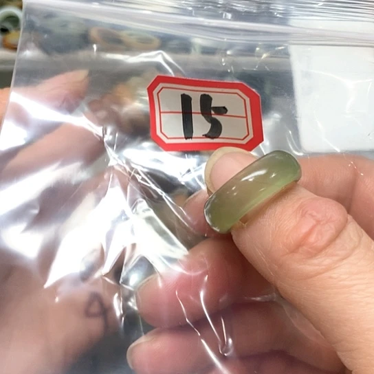 蛇纹石玉戒指未镶嵌热*
