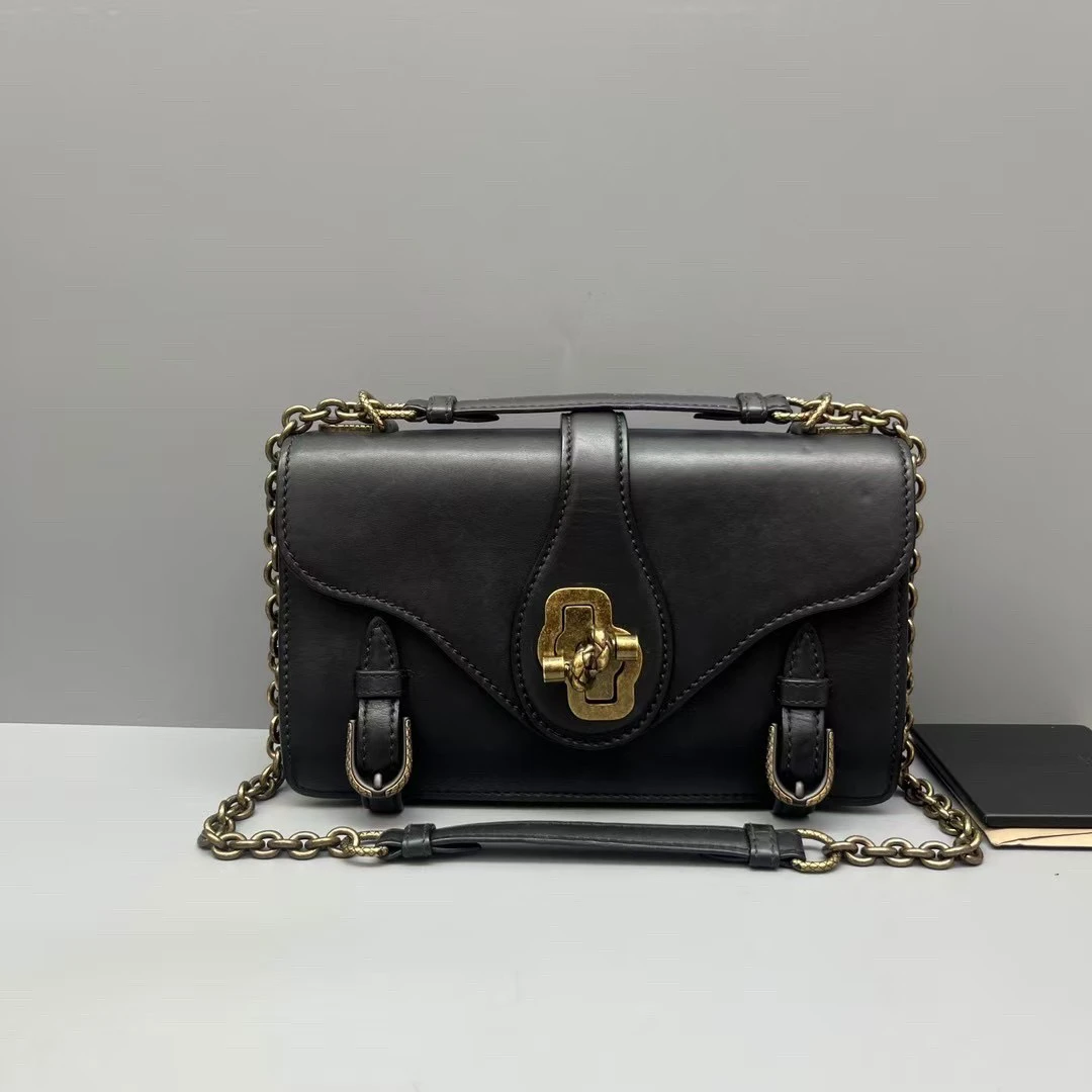 95新 BOTTEGA VENETA/葆蝶家 Knot链条邮差包 尺寸24*14 SV13697