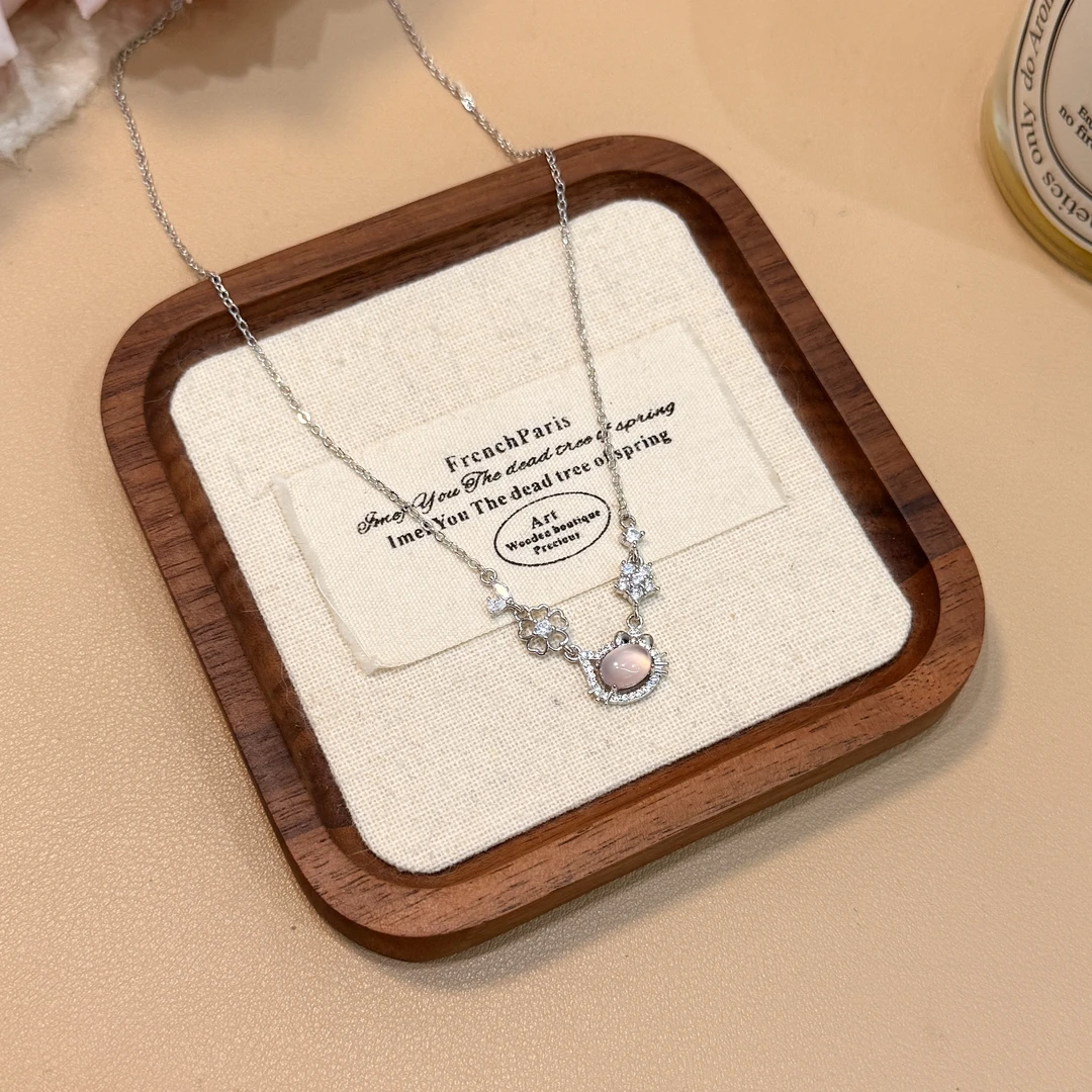 B425时尚精致粉玉髓KT猫项链