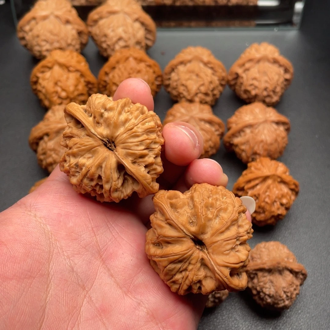 文玩核桃吊坠龙洞峪46