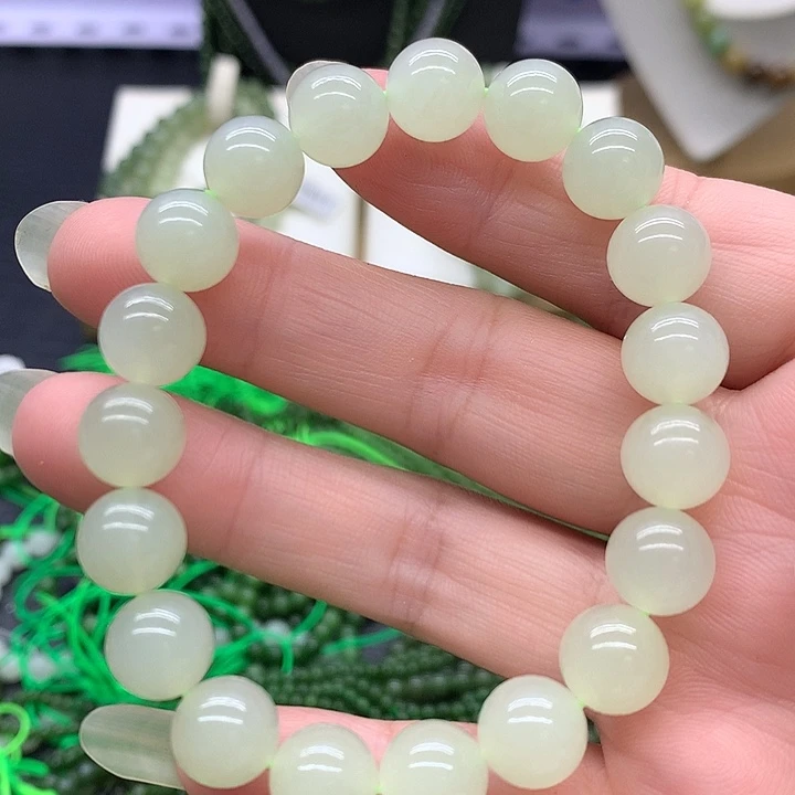 未镶嵌手链透闪石质玉10