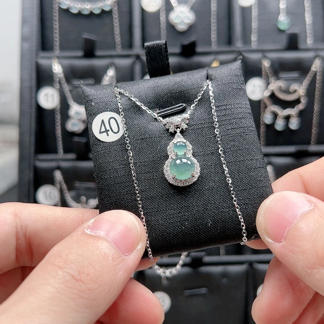 翡翠手链银S925镶嵌欢****?天然翡翠A货