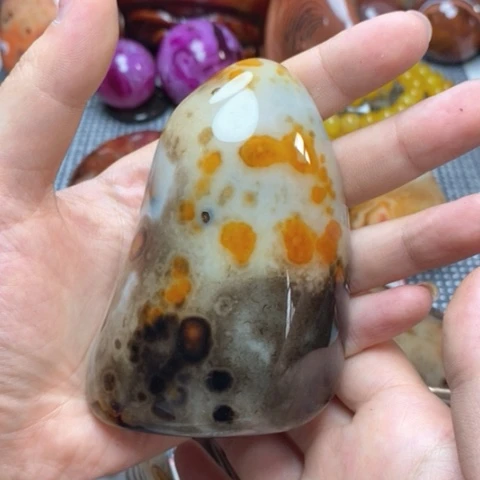 未镶嵌玛瑙/玉髓珠宝奇石