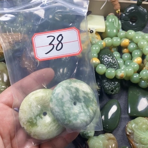 未镶嵌蛇纹石玉手链