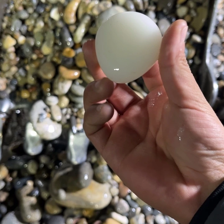 未镶嵌和田玉（糖玉）珠宝奇石