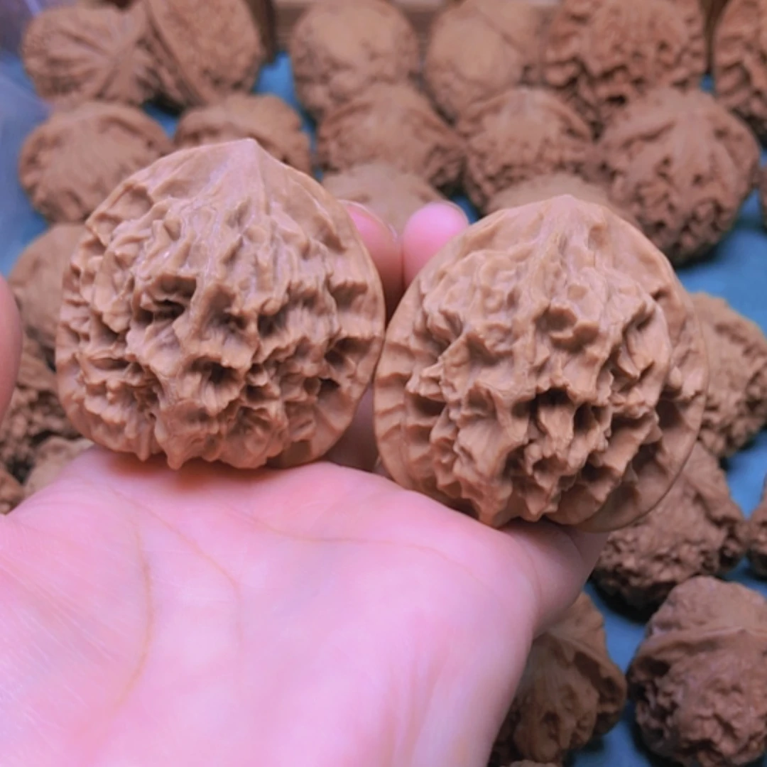 【闪购商品】摆件核桃45龙鳞