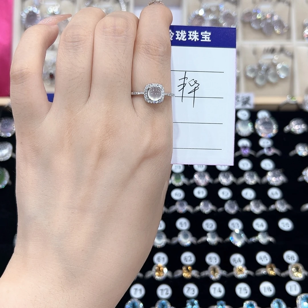 丰***品银S925镶嵌戒指黄晶