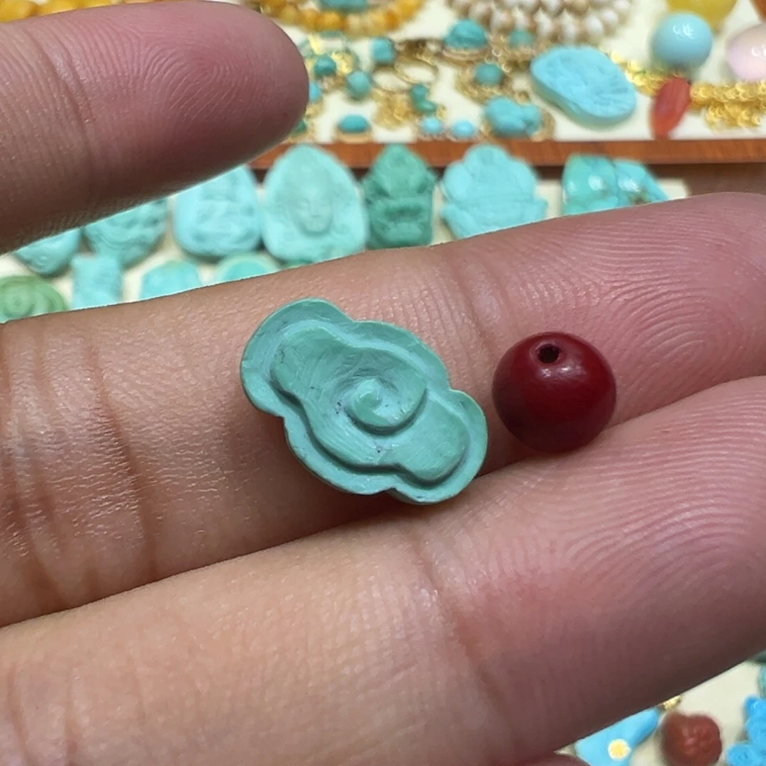 颈饰未镶嵌南红玛瑙