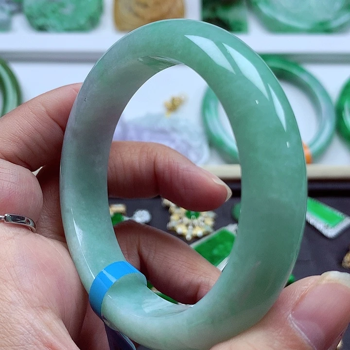 未镶嵌手镯翡翠翡翠