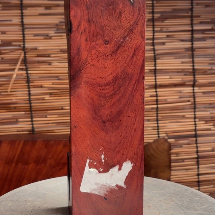 过***旧大叶紫檀（黑酸枝木类）